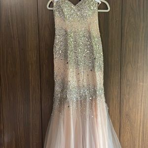 Sparkly, mermaid Prom dress